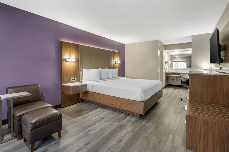 1 King Bed Unit