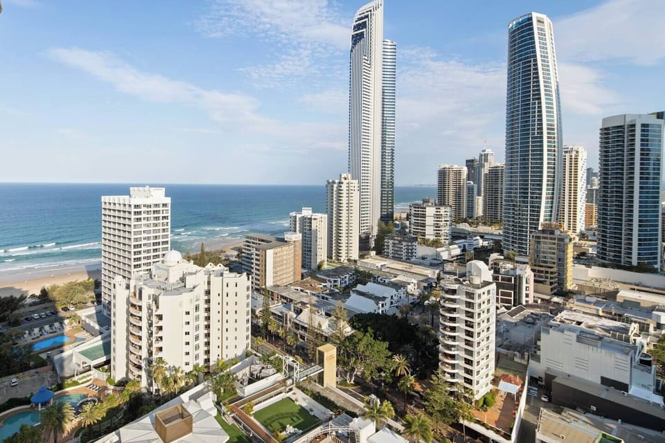 Take in sweeping views of the Pacific Ocean and the surrounding high-rises from your private balcony — a front-row seat to the beauty of Surfers Paradise.