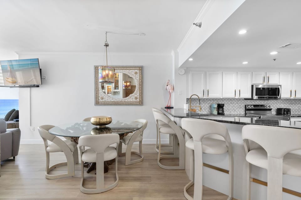 Dining Area and Bar Seating