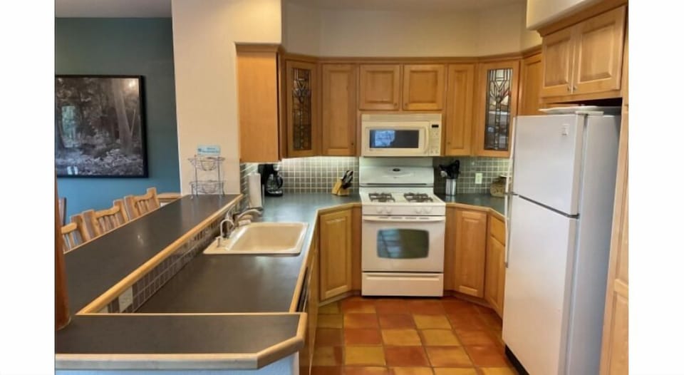 Indoors, Kitchen, Appliance, Refrigerator, Microwave