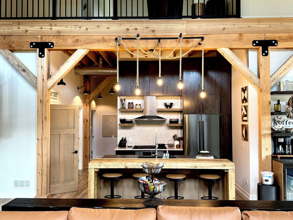 Full kitchen