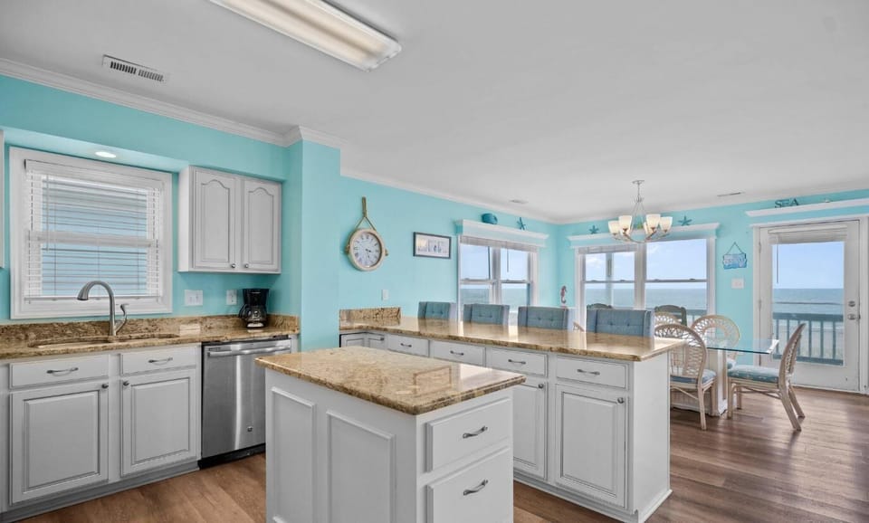 Ocean views everywhere.