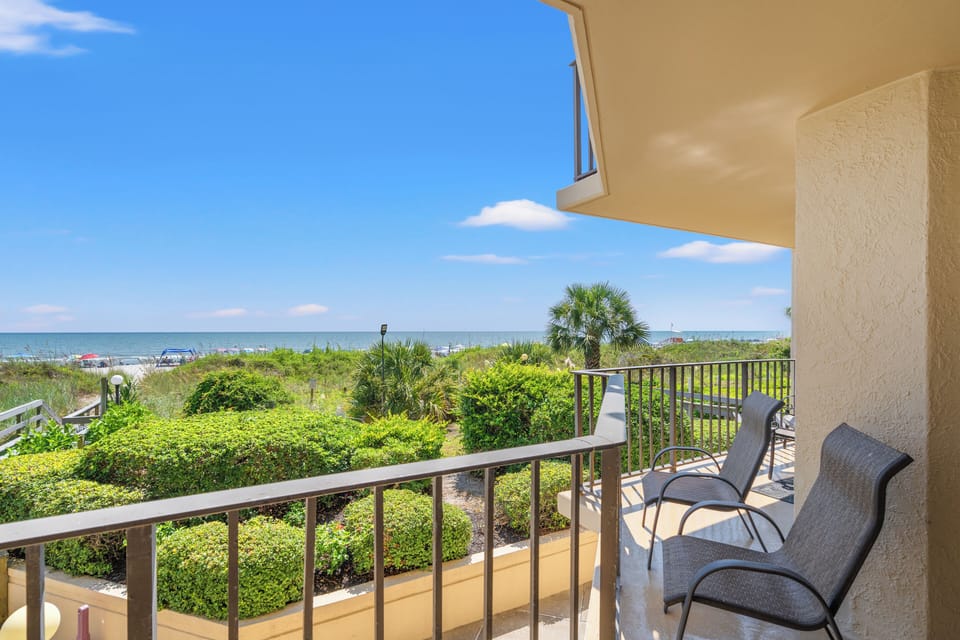 Private Oceanfront Balcony