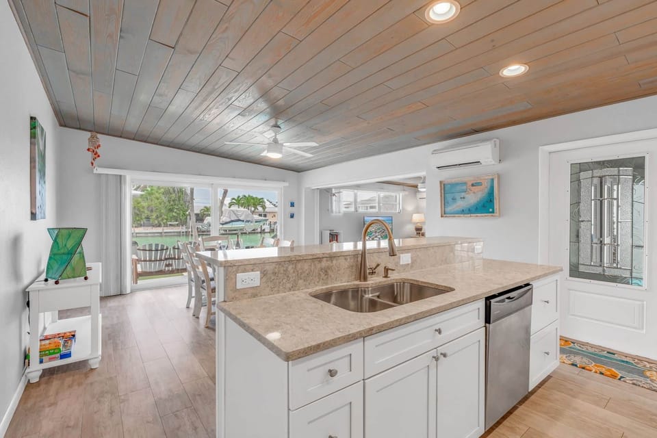Kitchen island, sick and dishwasher