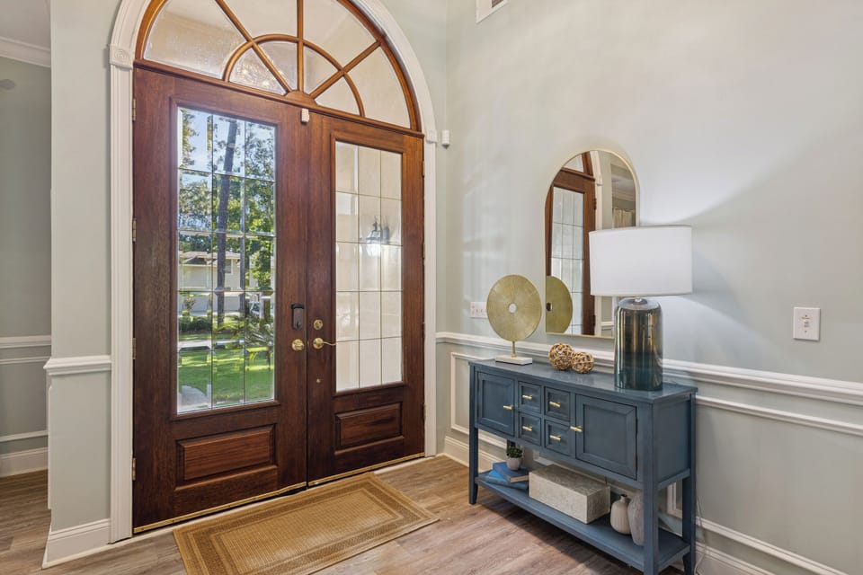 Your stay begins in a sleek and uncluttered entryway, designed for both style and convenience