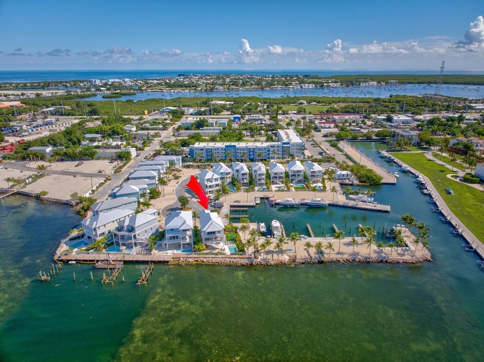 Breathtaking panoramic Gulf and Atlantic Ocean views from the luxury vacation rental in Marathon, Florida Keys.