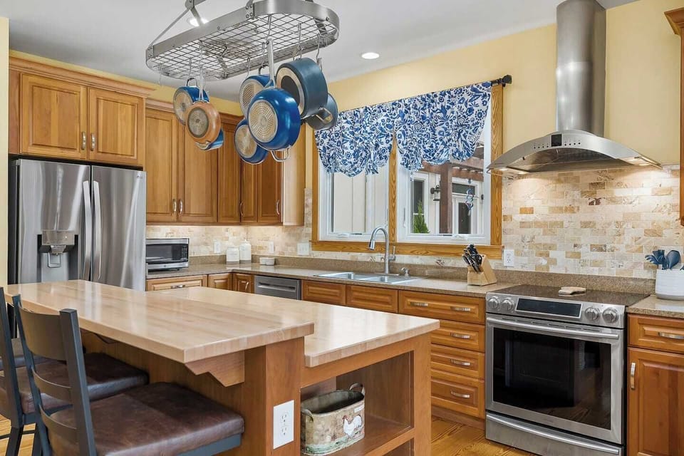 Spacious kitchen