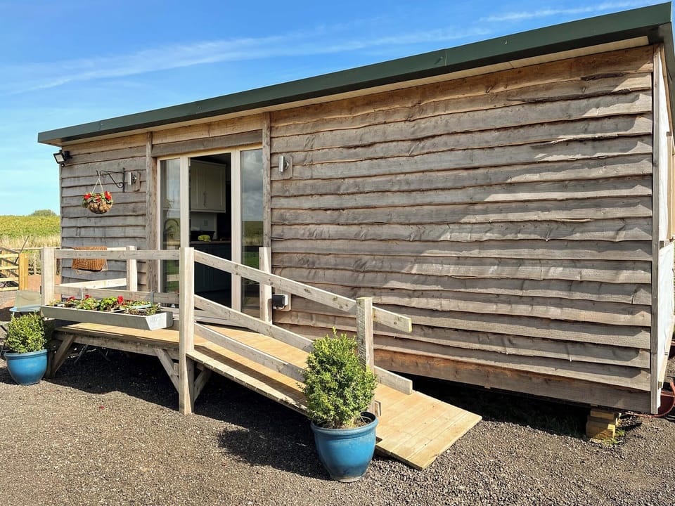 Exterior | Raygill Shepherds Hut, Dishforth, near Thirsk