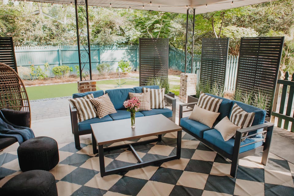 Whether it’s brunch with the crew, a solo coffee date, or an impromptu dance floor under the stars, the patio’s got you covered (literally).