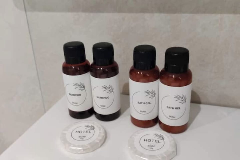 Bathroom amenities