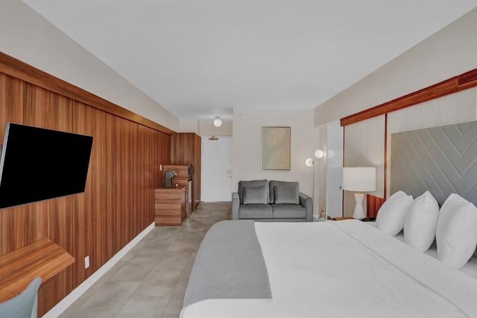 Stretch out with an open layout made for relaxing.