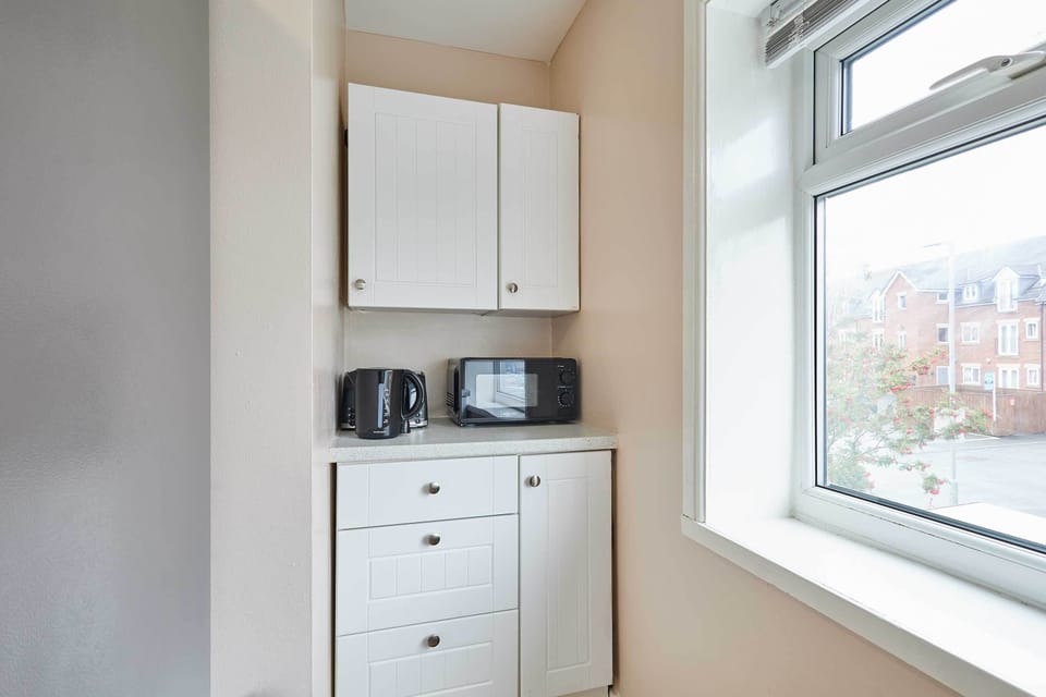 Carrville Apartment, Durham - Host & Stay