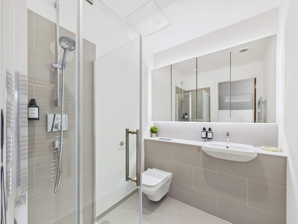 Light-filled Camden Town Terrace Apartment Apartment in London Borough of Islington