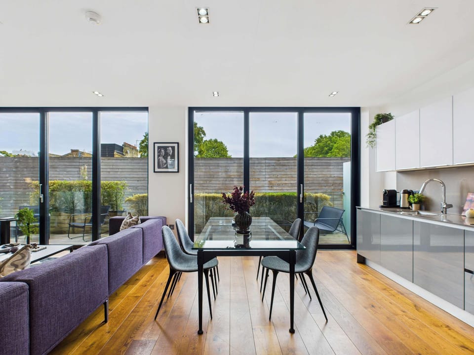Light-filled Camden Town Terrace Apartment Apartment in London Borough of Islington