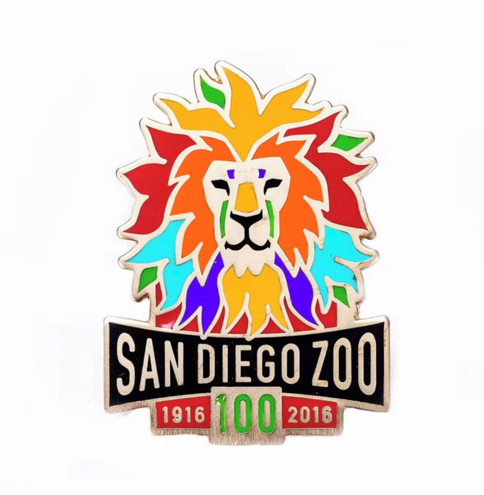 5 minutes to San Diego Zoo by car from our North Park Tiny House.  