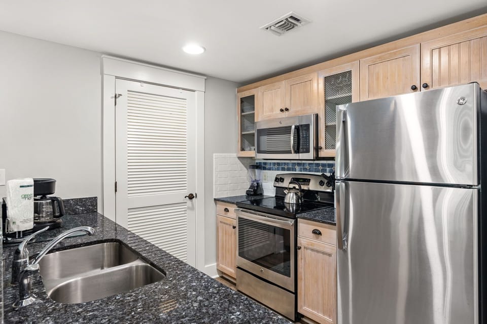 Kitchen 4