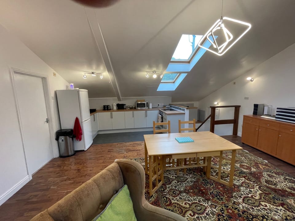 Living Room / Lounge