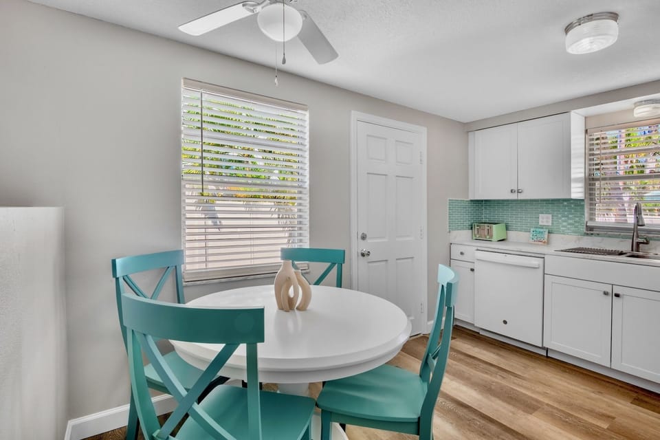 Gulf Haven by AMI Locals