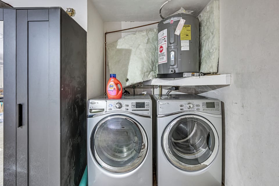Washer & Dryer