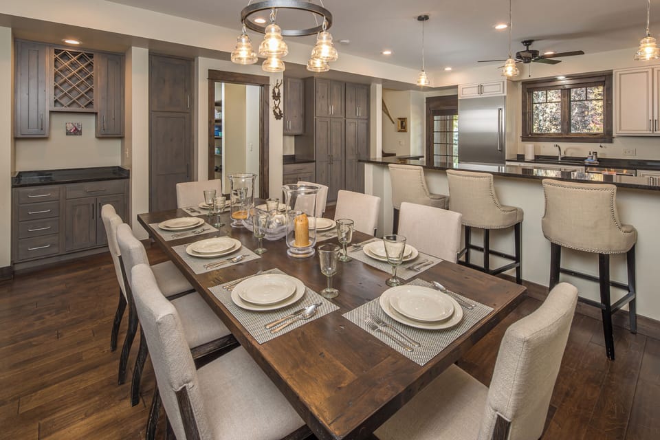 Seating for 8 at this beautiful wooden dining table | Main Level