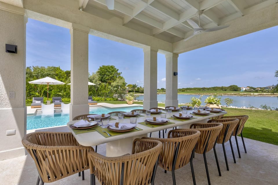 Hacienda A43 Timeless Elegance with Modern Comfort (6867)