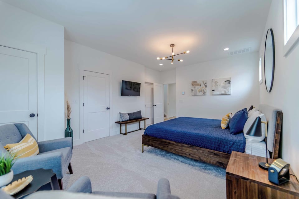Relax in the Master Suite watching your favorite show in the King size bed or read your favorite book from the reading nook.