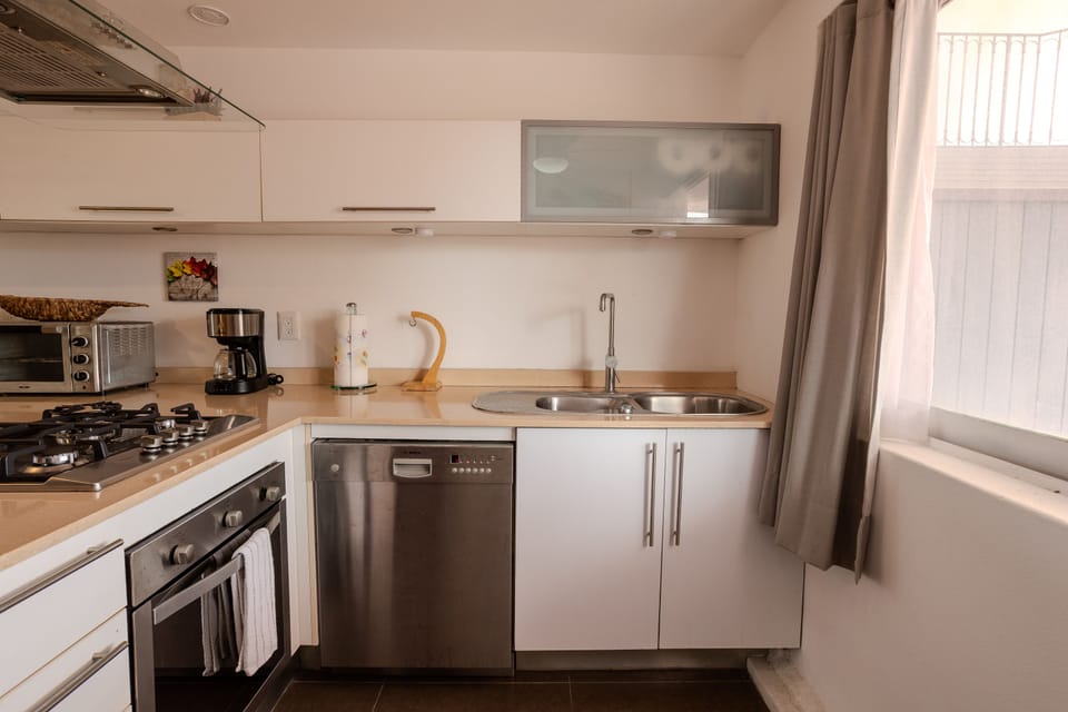 Condo - Image 18