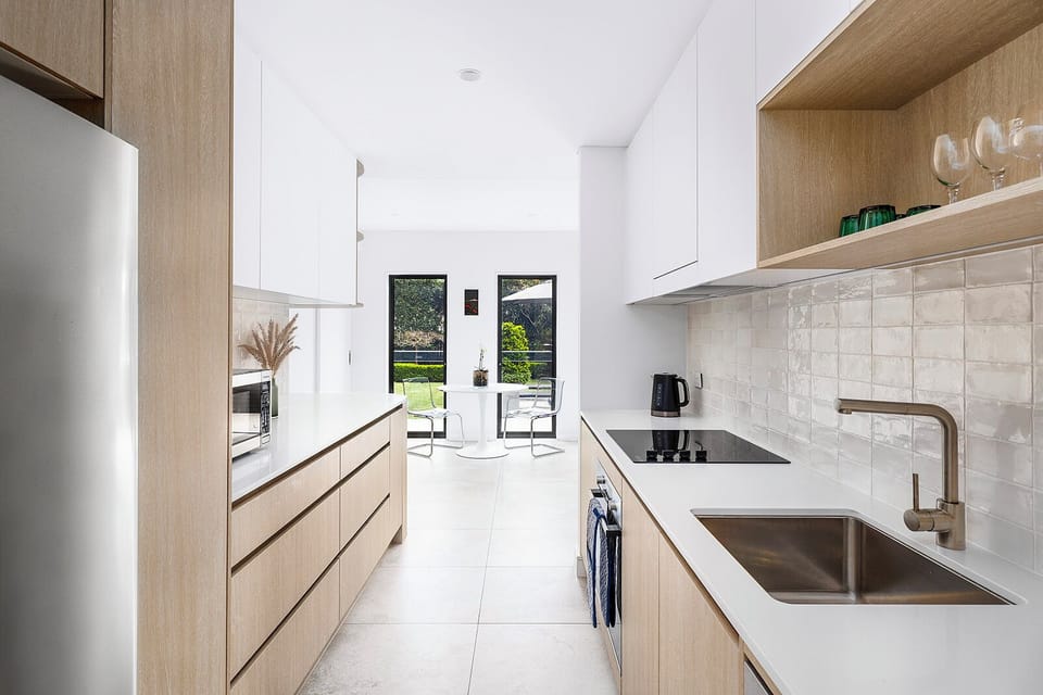 Kitchen/ Dining