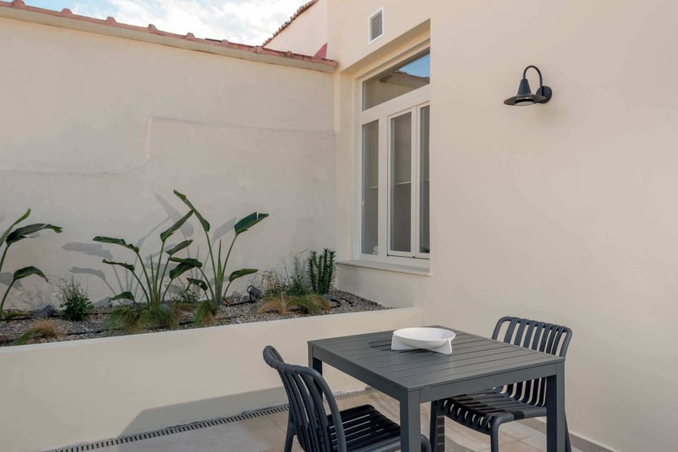 Cozy Alfresco Seating