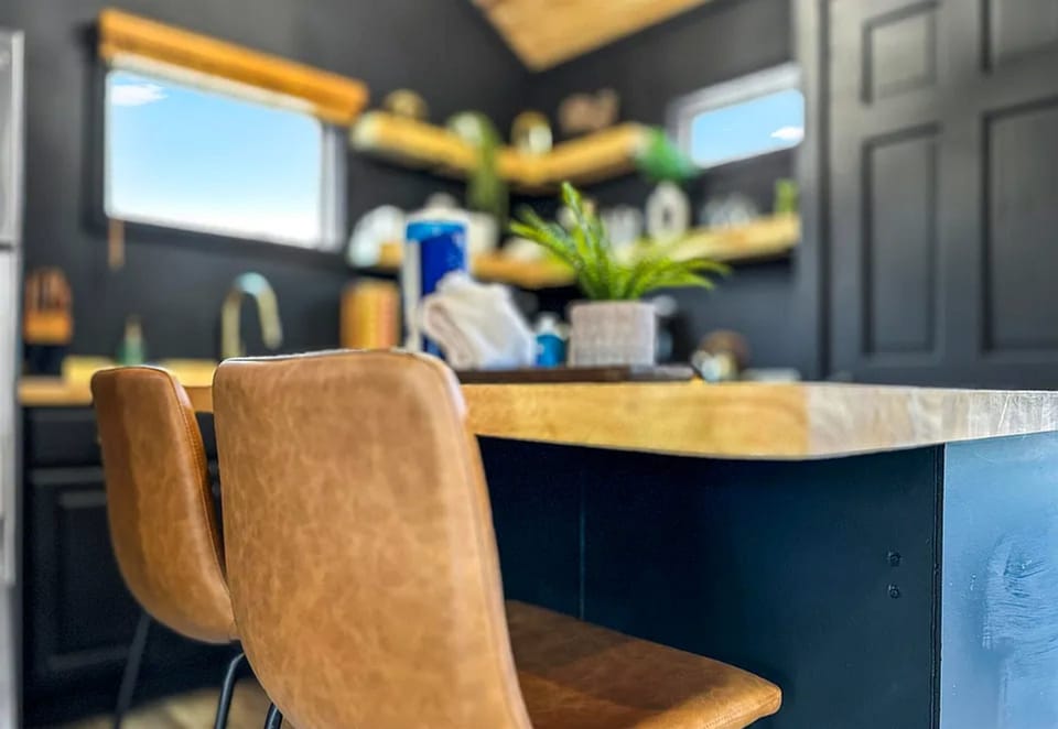 Counter seating