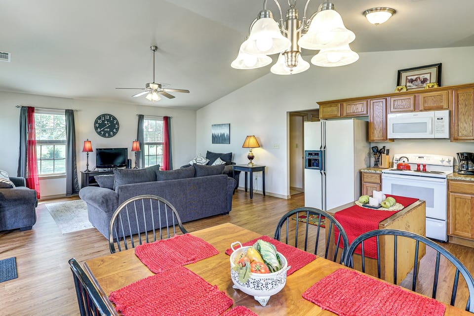 Dining Area | Dishware & Flatware