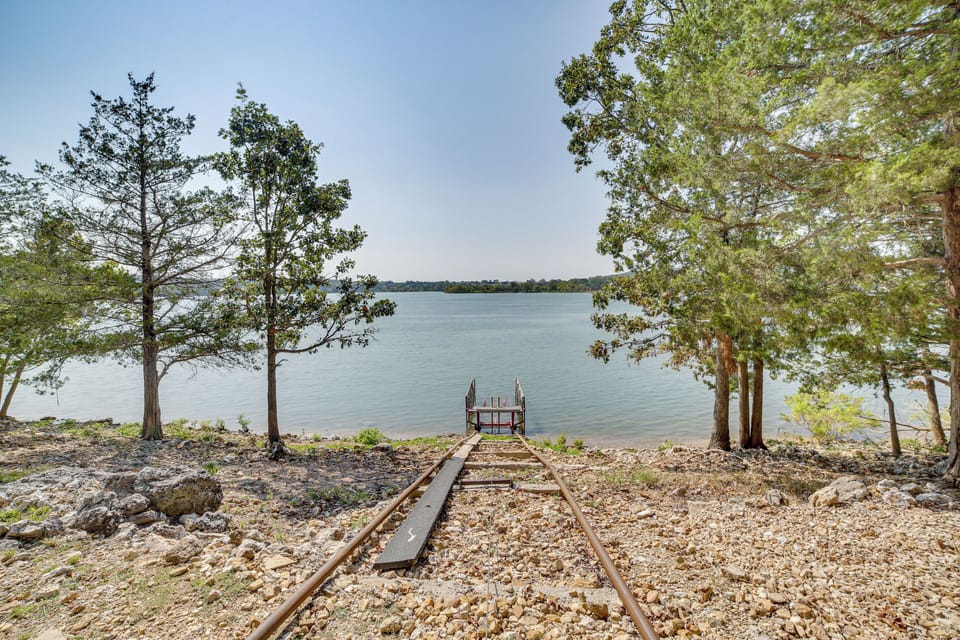 Lake Access | Boat Tram & Lift (Boat Parking on Tram Allowed)