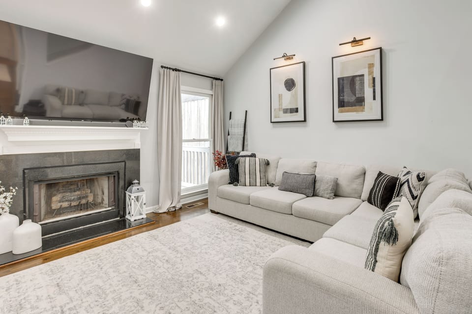 Birmingham Vacation Rental | 4BR | 3.5BA | 1,880 Sq Ft | 4 Steps Required