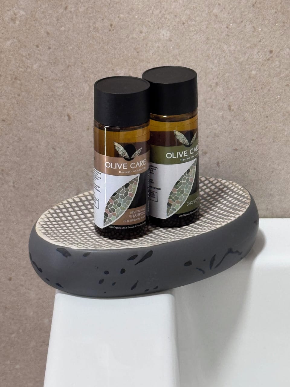Bathroom amenities