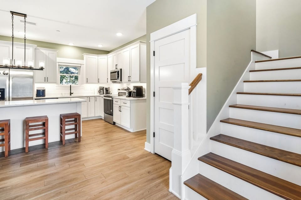 Kitchen – Fully equipped kitchen with everything you need for family meals.