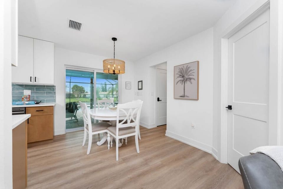 Dining Area + Pool View
