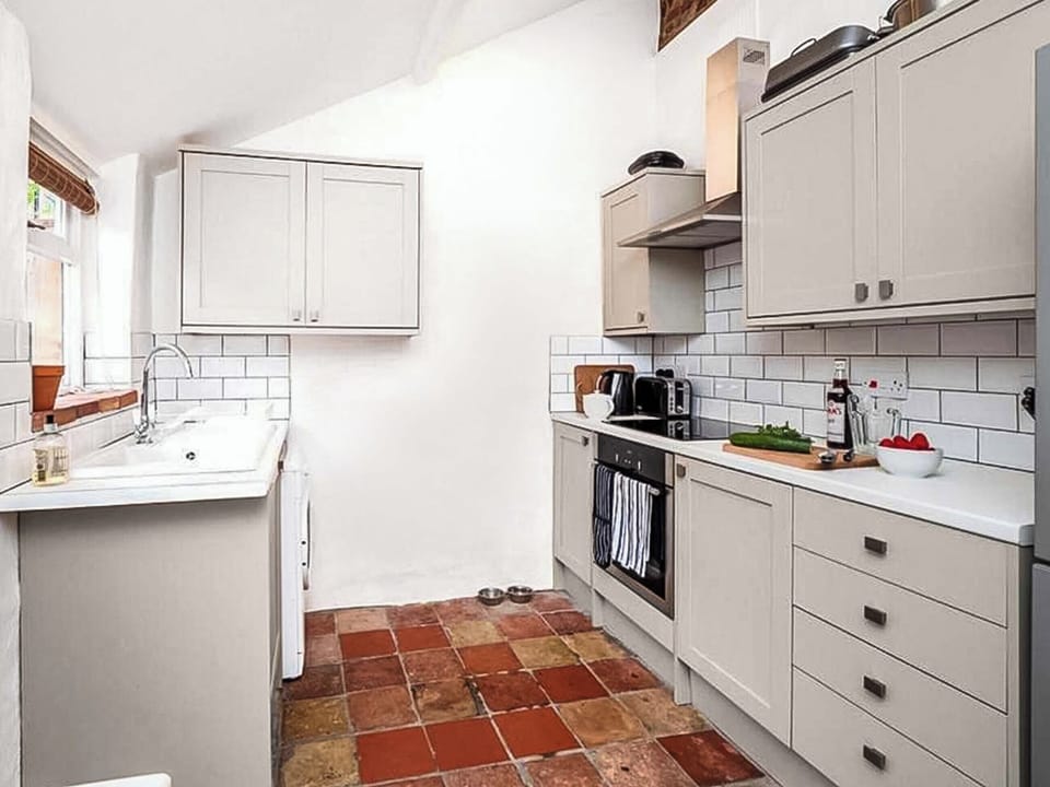 Kitchen | Cosy Cottage, Litcham