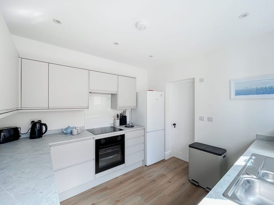 Kitchen | Seabreeze Retreat - Portland Retreats, Worthing
