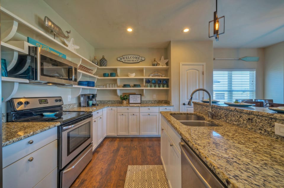 Kitchen. (Boots & Beaches)