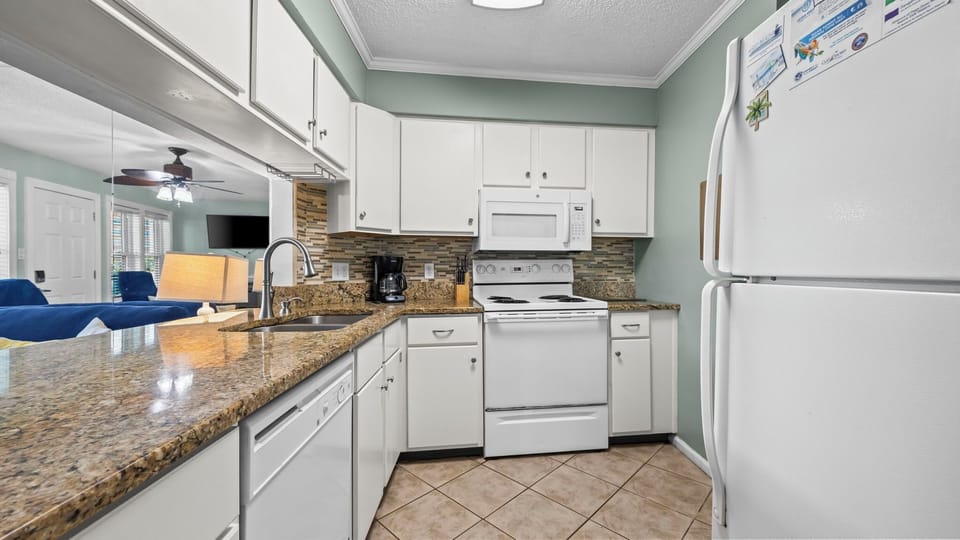 Sea Breeze 216 - Kitchen area