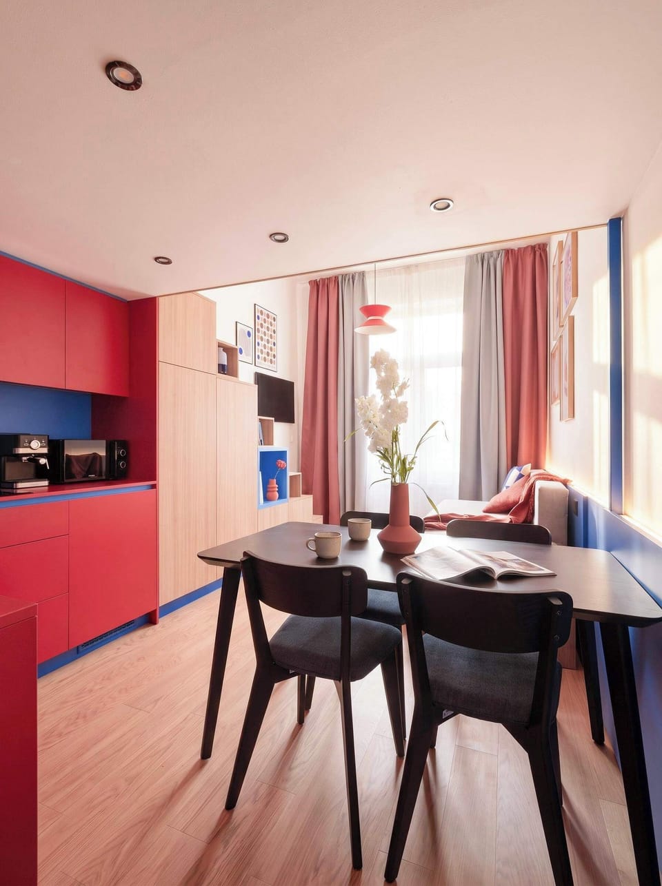 Kitchen with dinning area continues to the living room