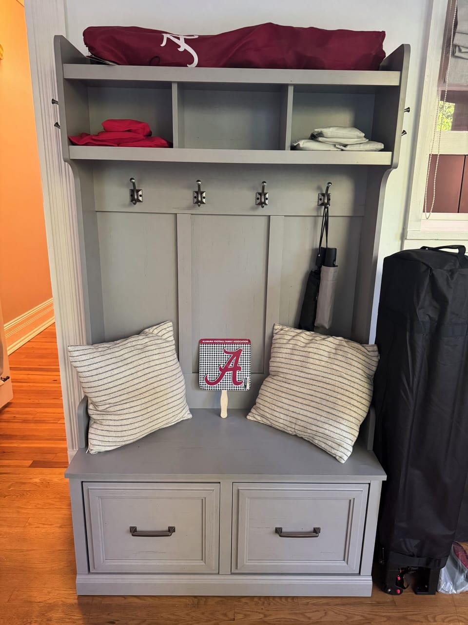 Sunroom Amenities:  umbrellas, corn hole, pop-up tent