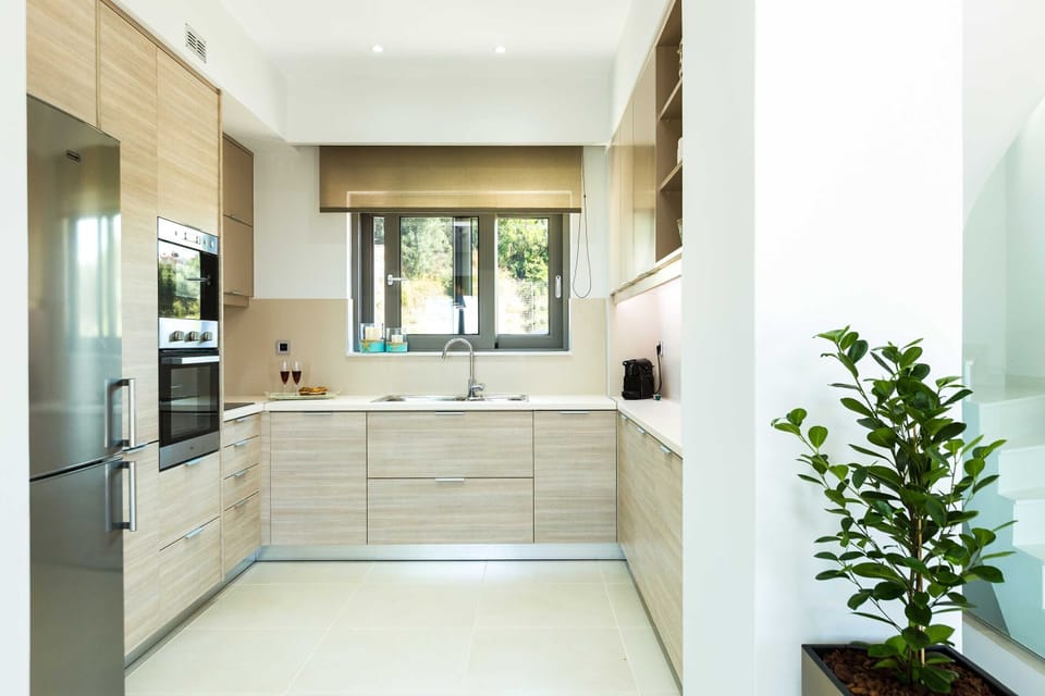 Ground floor - Fully equipped kitchen