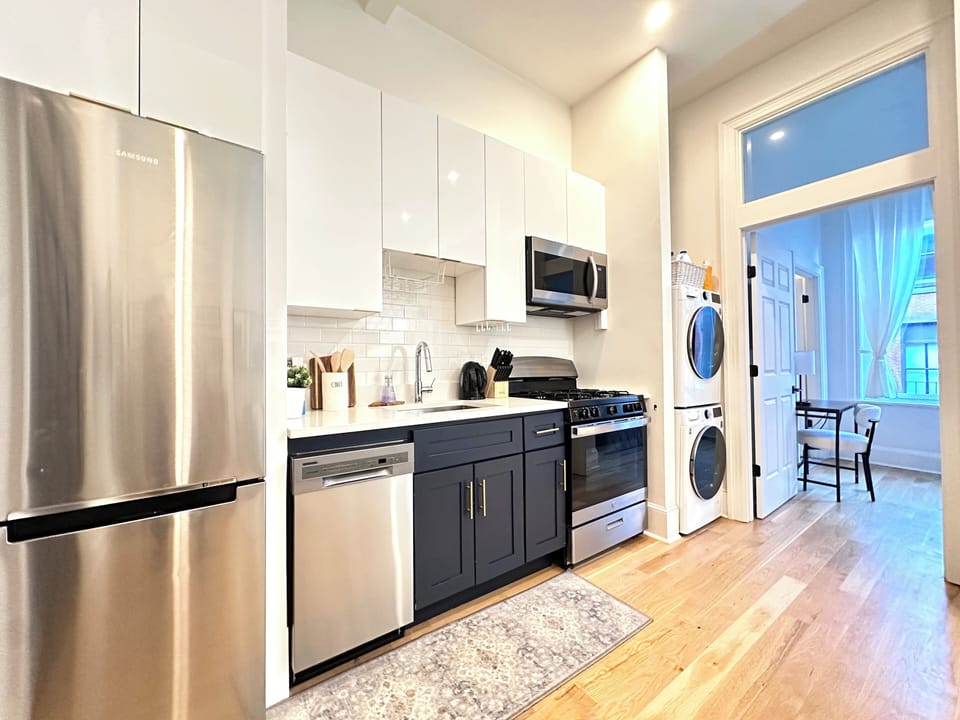 School district convenience, with a fully equipped homestyle kitchen