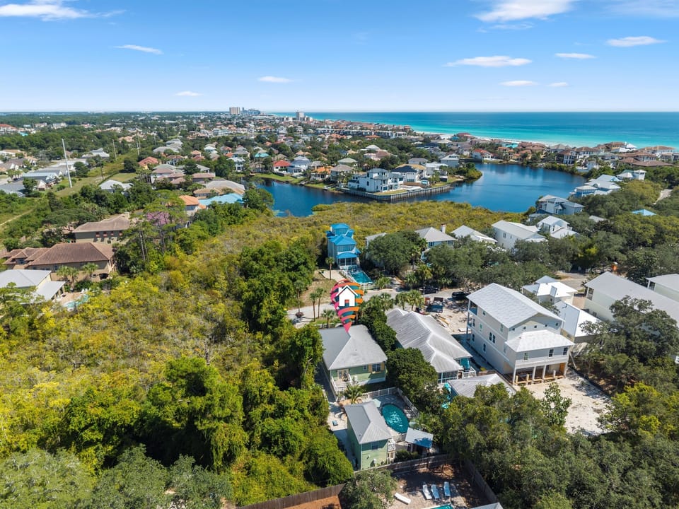 Located at the end of the street and minimal neighbors provide greater privacy and more peaceful environment 