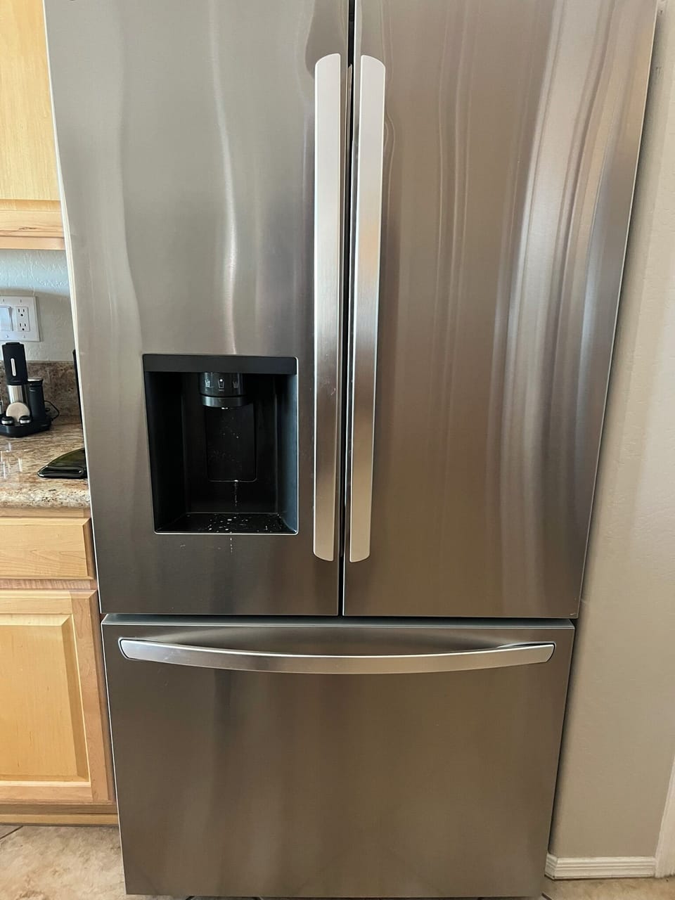Refrigerator 