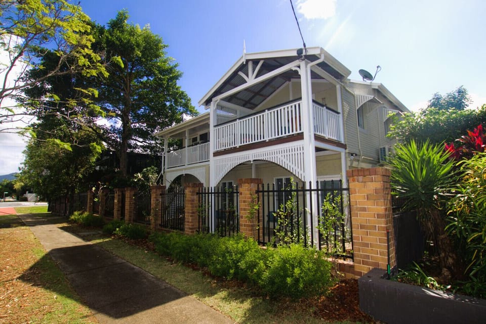 The building’s front boasts a modern, clean design with well-maintained landscaping, creating a welcoming and stylish entrance. Its contemporary facade offers a great first impression and reflects the quality of the residences inside.