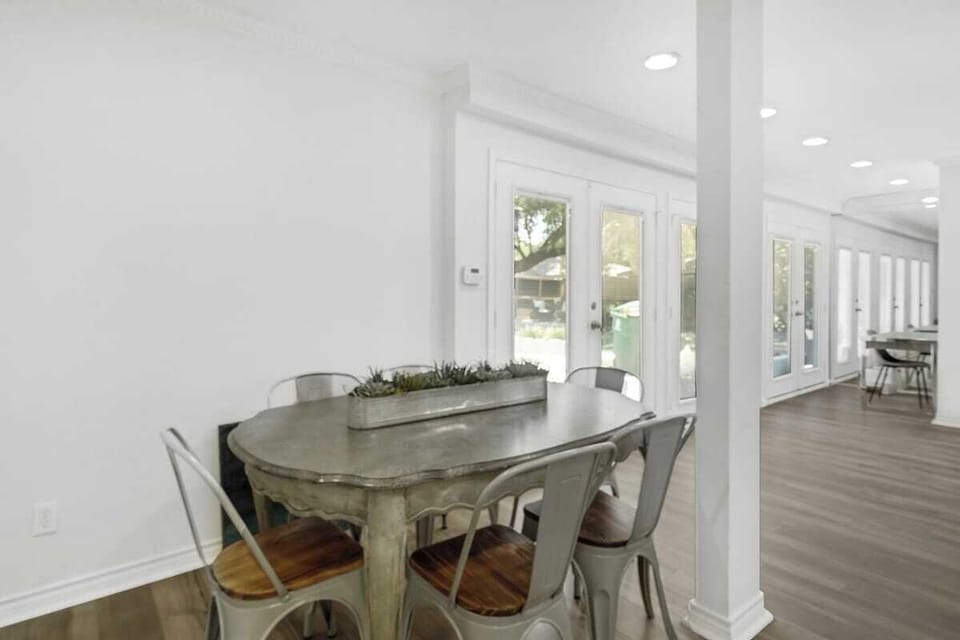 Cozy dining with natural light