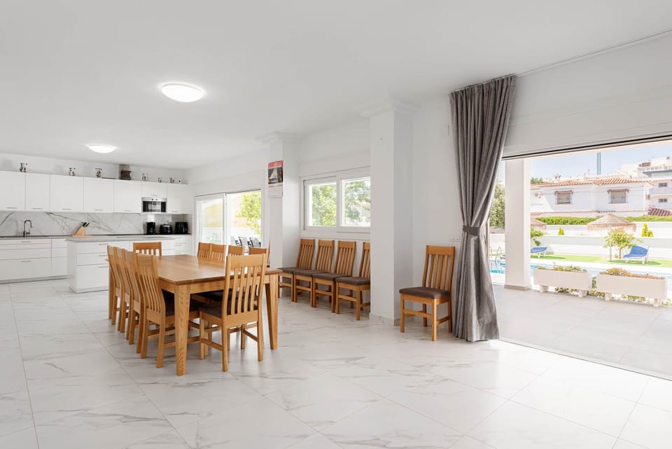 55fe88a4 7fb3 42fa af2a ef80f5829089