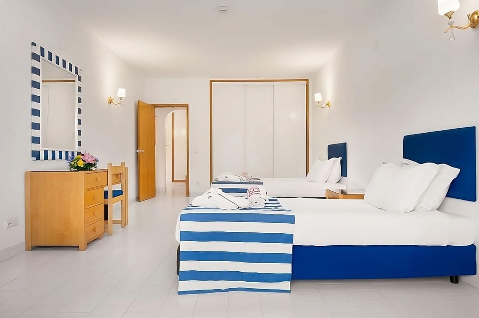 Comfortable Unit with Twin beds